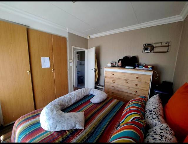 2 BEDROOM PROPERTY TO RENT IN HEUWELOORD